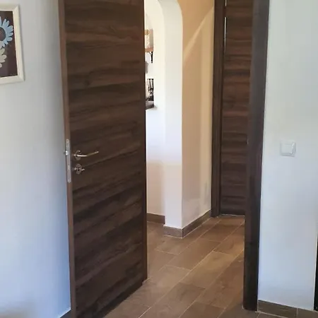 Varinos House Apartman Alvor