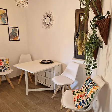 Apartman Varinos House *