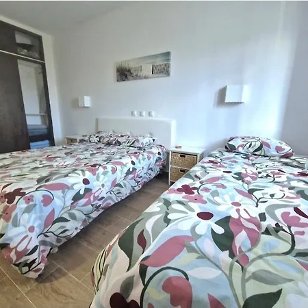 Varinos House *