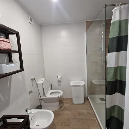 Varinos House Appartement *
